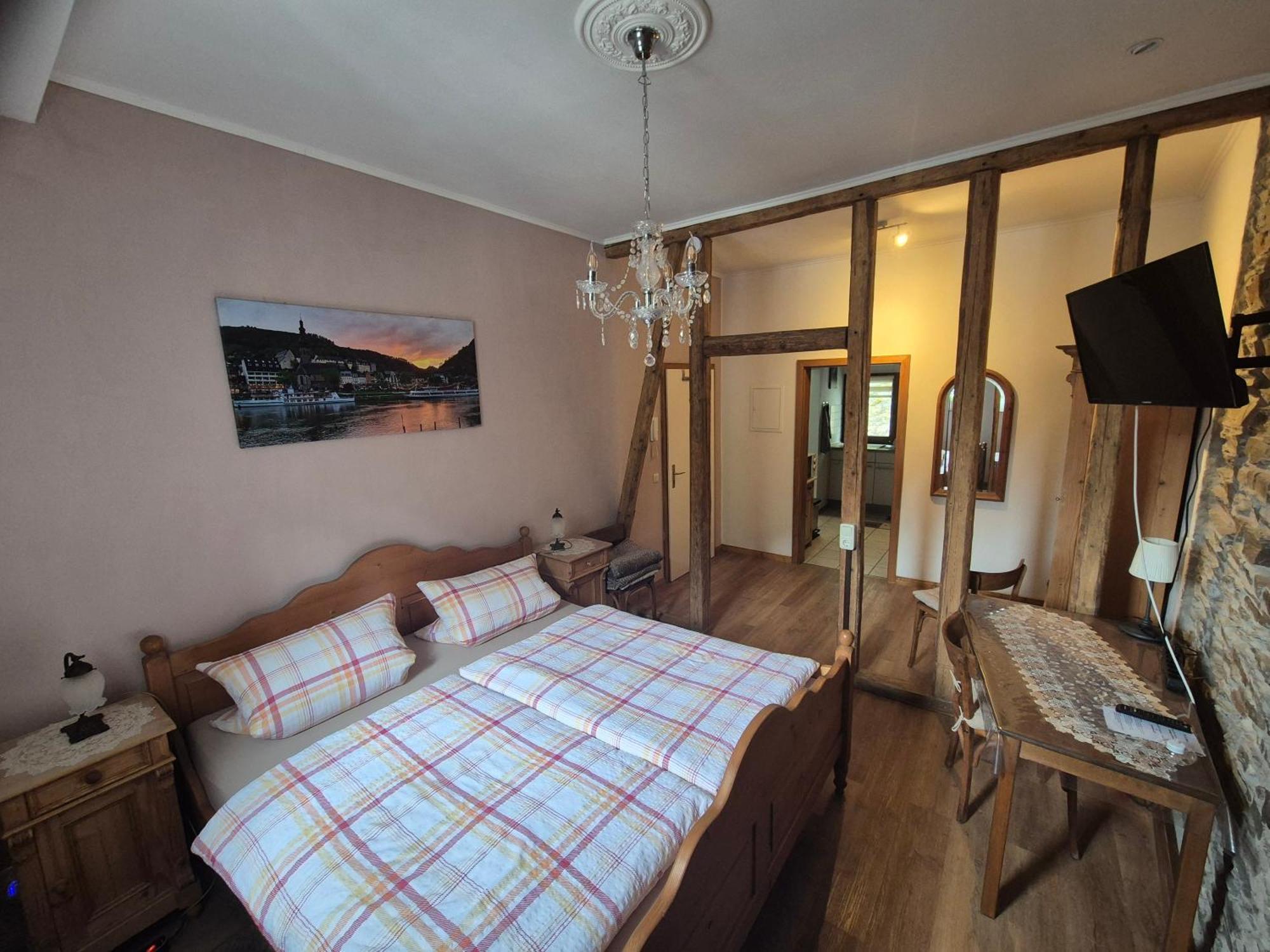 Ehemaliges Winzerhaus Cochem Apartment Ngoại thất bức ảnh
